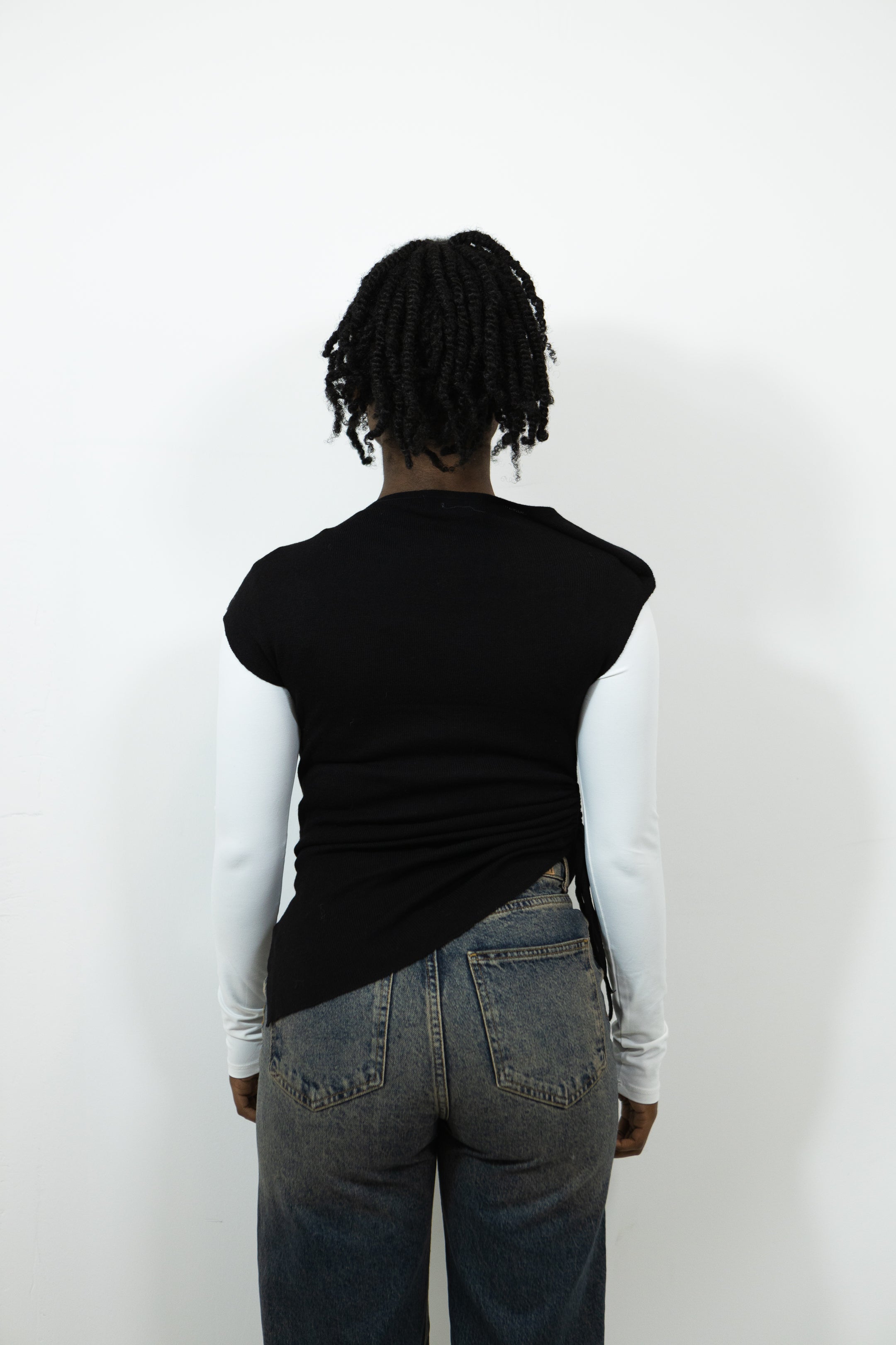 HAUT SANS MANCHE ASYMÉTRIQUE
