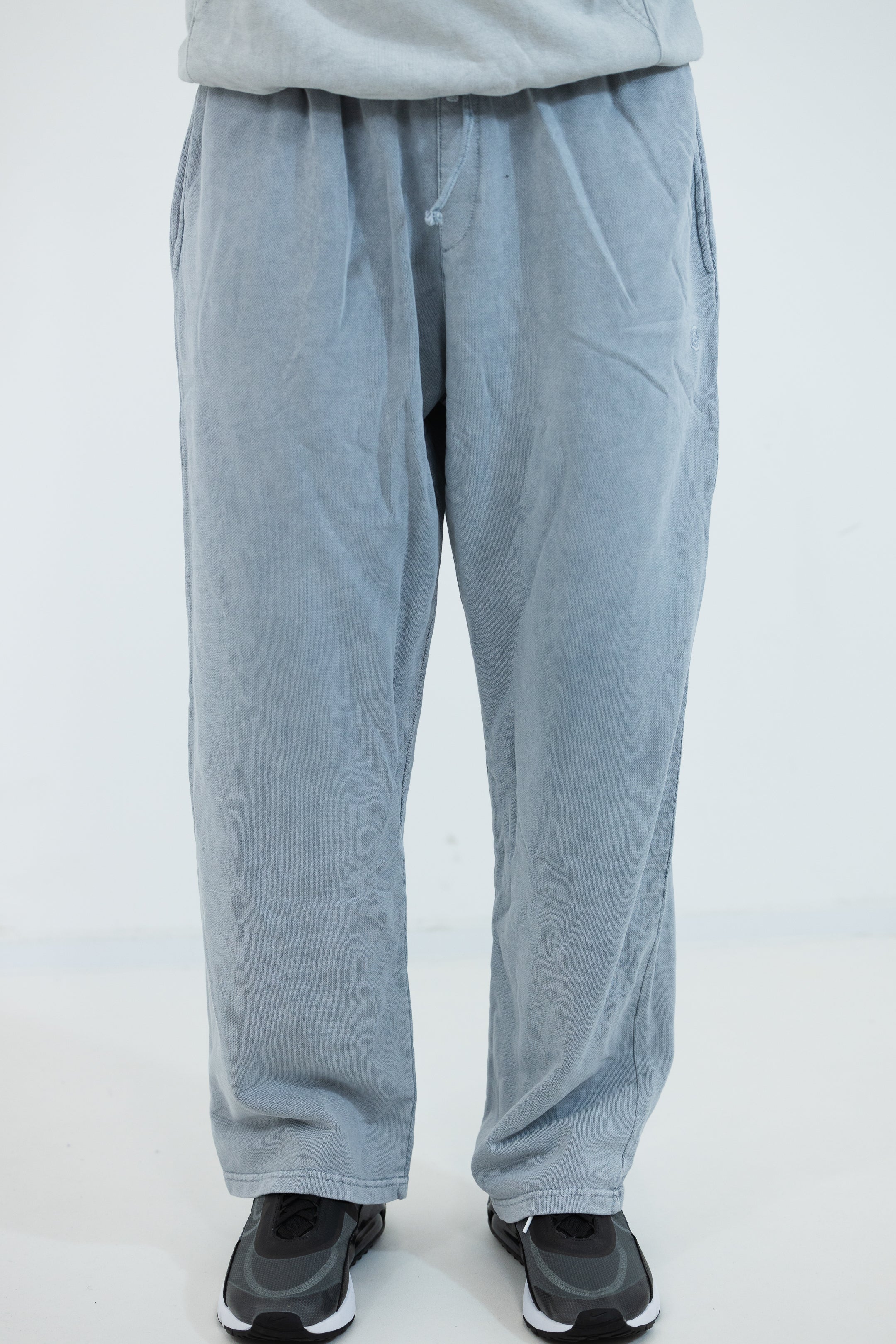 JOGGING AMPLE AVEC EFFET WASHED