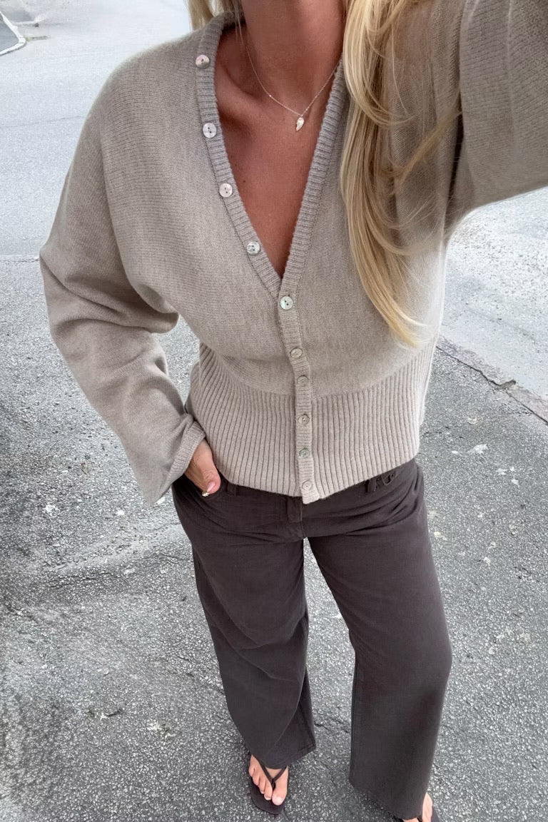 Cardigan boutons cintré