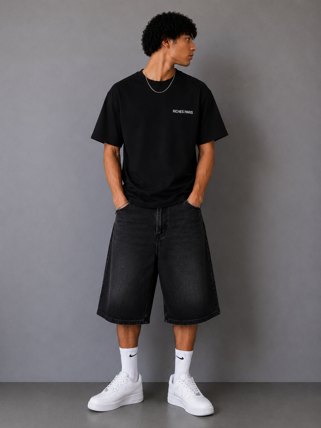 T-shirt riches label