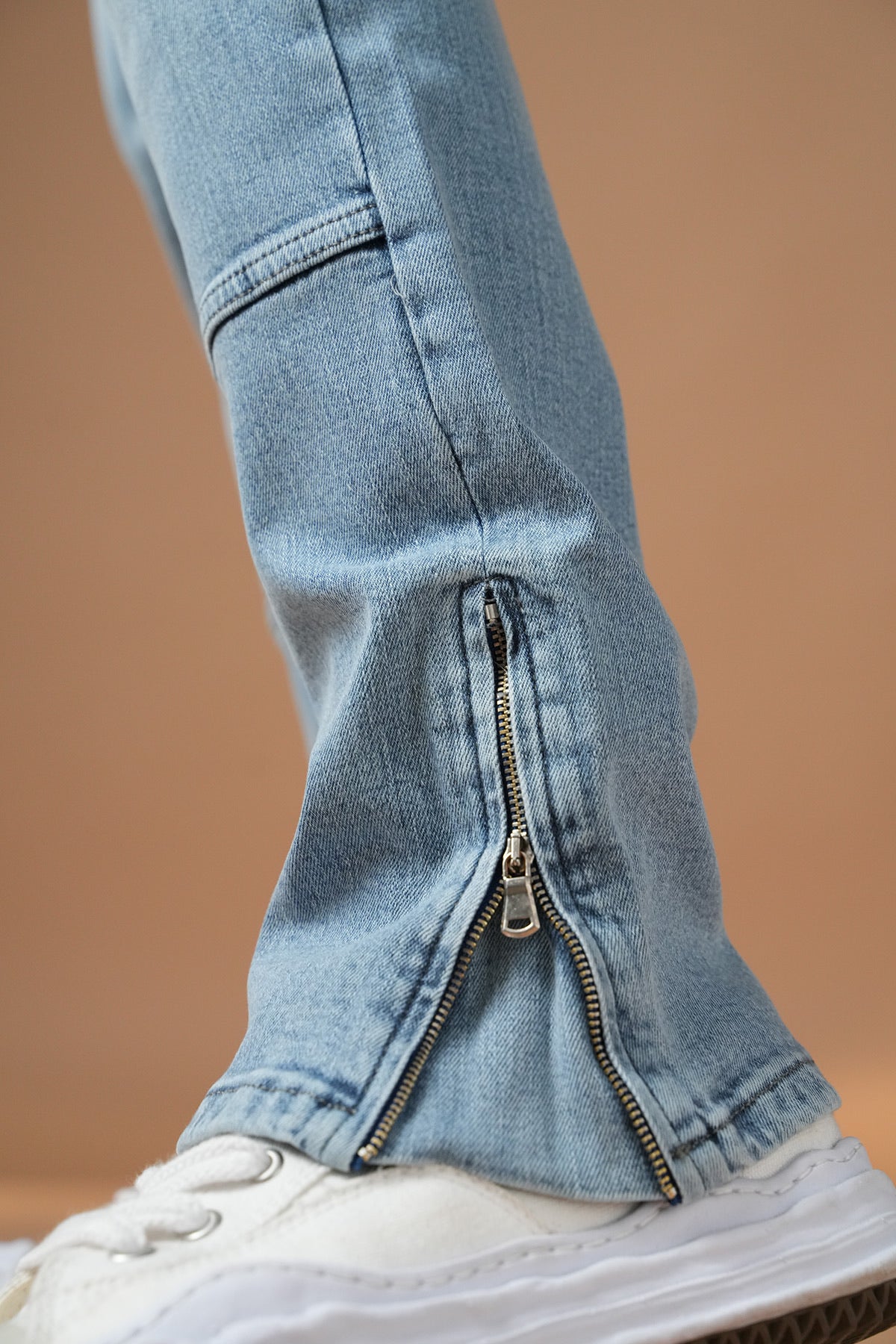 JEAN ZIPPED
