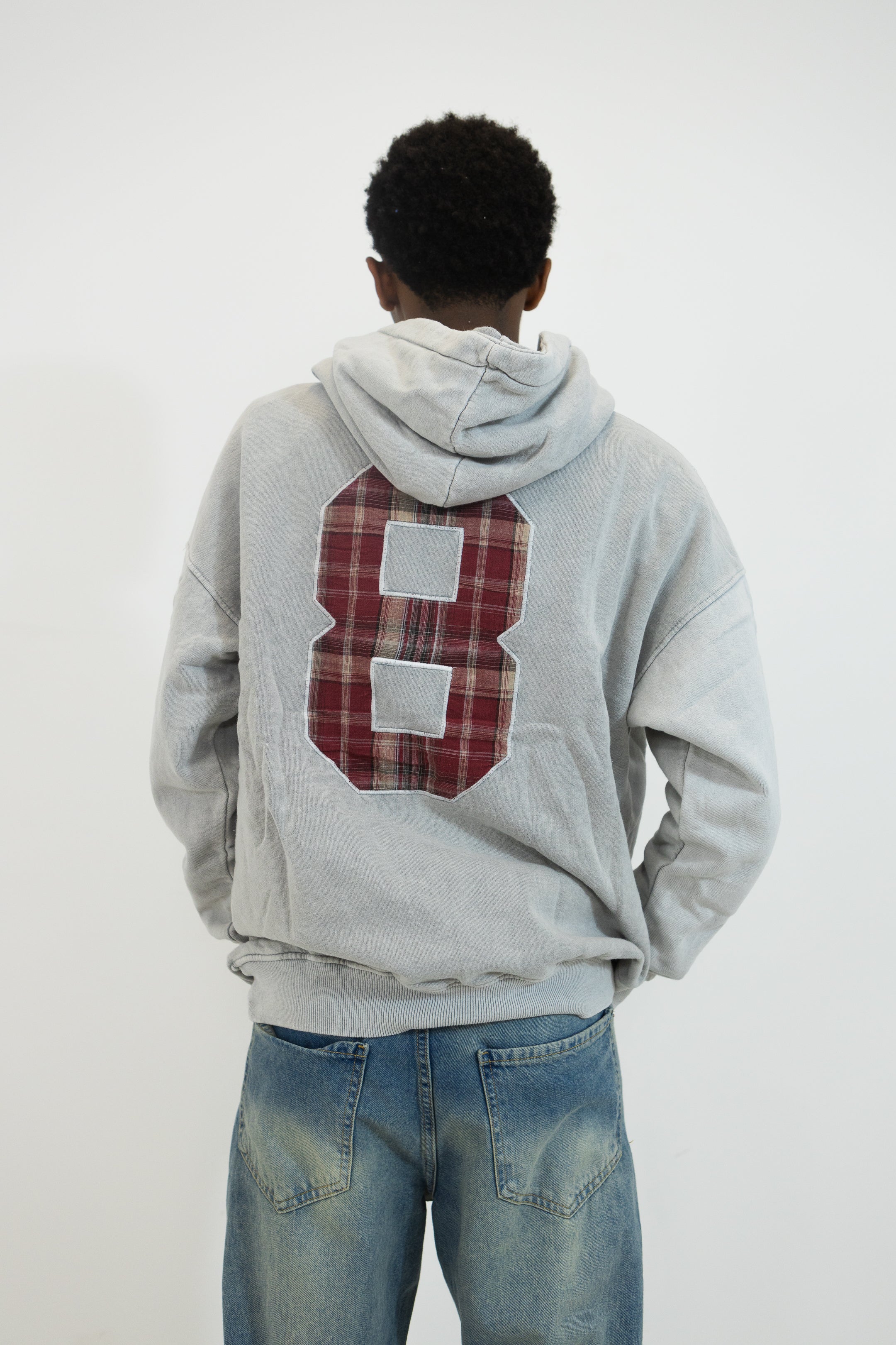 HOODIE 8 BRODÉ