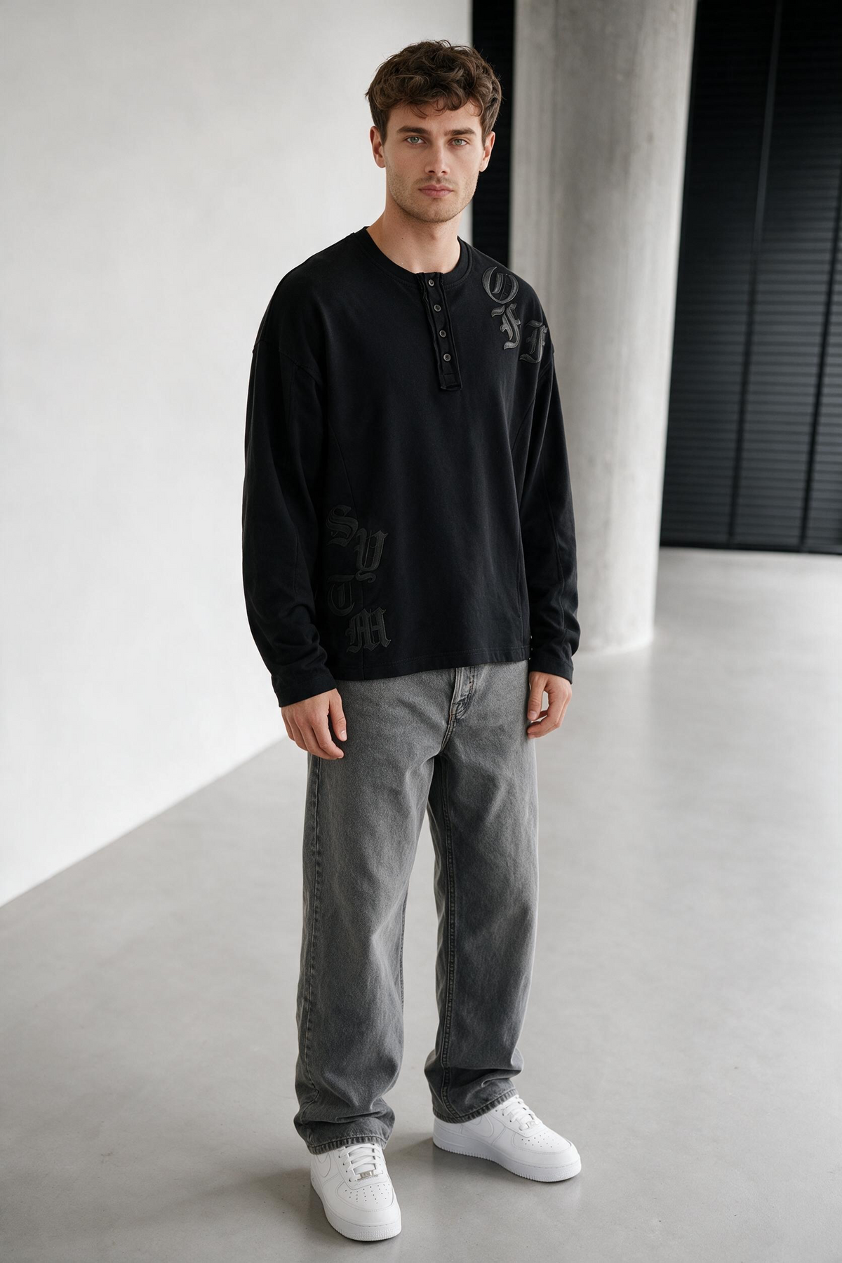 Longlseeve boutons broderie