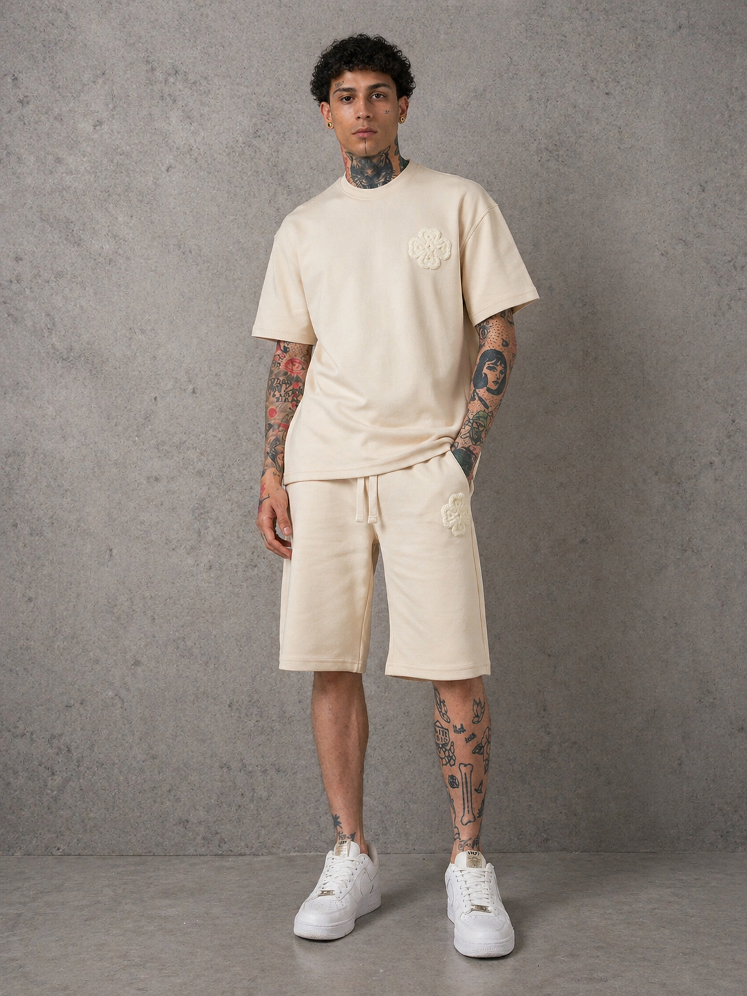 T shirt ensemble
