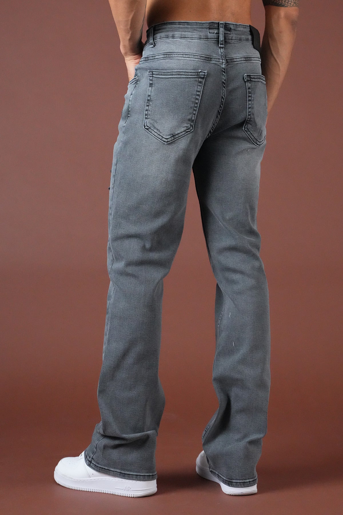 Jean flare trous couverts