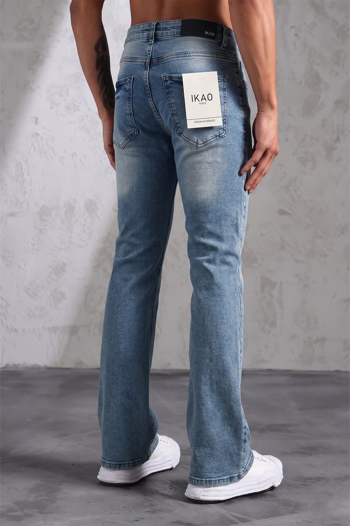 Jean flare paint ripped