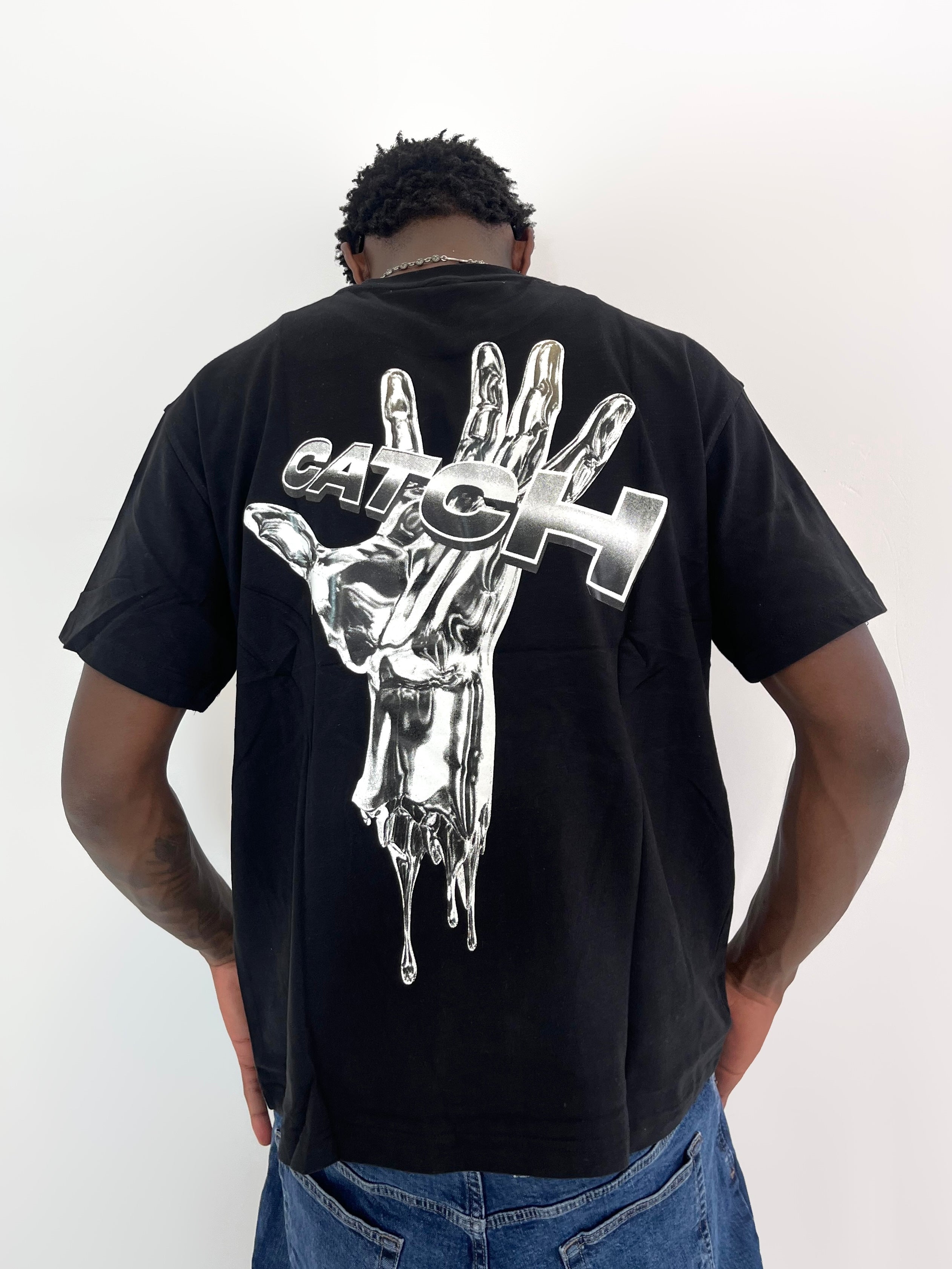 T-SHIRT HAND